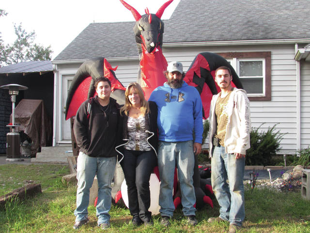 Family hosts free haunted house in Rossburg