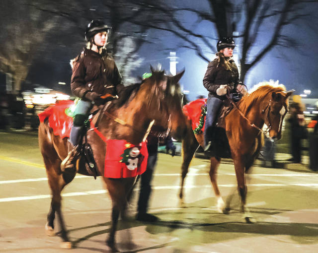 Arcanum holds second annual Christmas Horse Parade