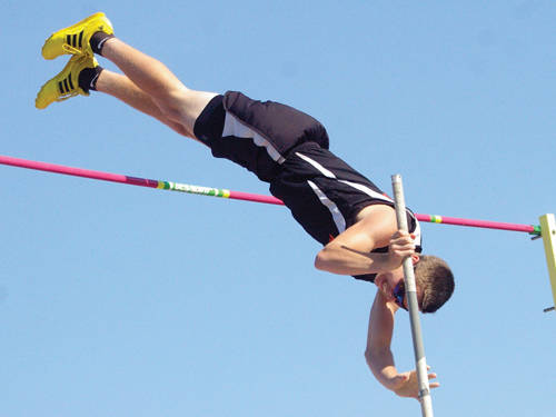 Ansonia pole vaulters Brock Shellhaas, Matthew Shook aim for the podium at OHSAA state meet