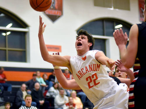 Arcanum boys basketball team finishes strong in victory against Milton-Union