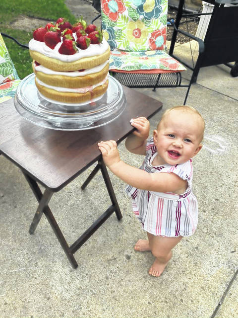 Elliana Hawkey celebrates 1st birthday