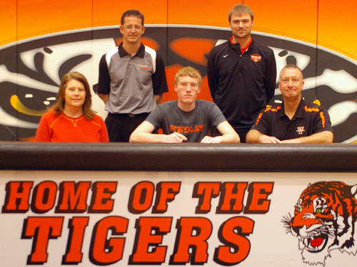 Versailles’ Josh Steinbrunner commits to the University of Findlay track and field team