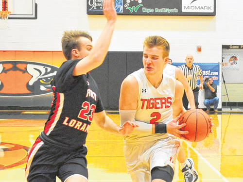 Versailles boys basketball team moves up to No. 5 in AP state rankings