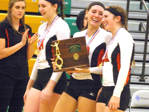 Volleyball powerhouses Versailles, Miami East to meet in OHSAA regional semifinal