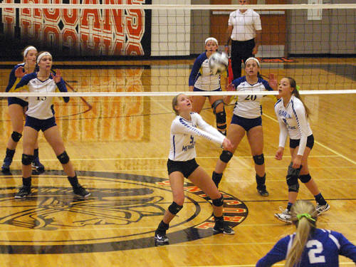Lehman Catholic upsets Franklin Monroe in an OHSAA sectional tournament volleyball match