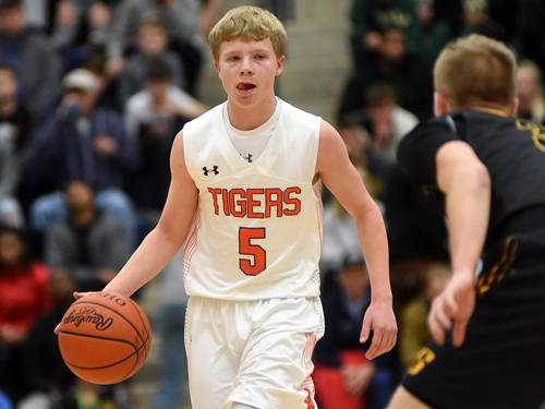Versailles boys basketball team moves up to No. 7 in AP state rankings