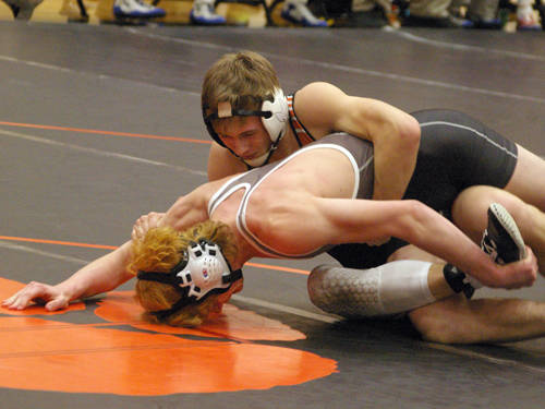 3 Versailles wrestlers hope to place at OHSAA state tournament