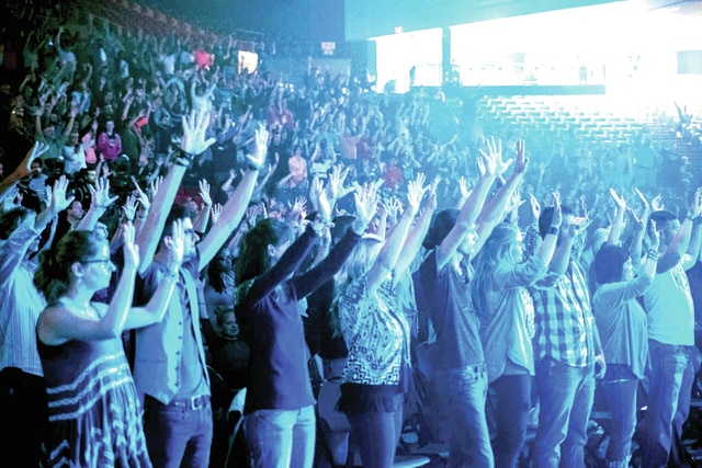 Declare Greenville brings evening of worship