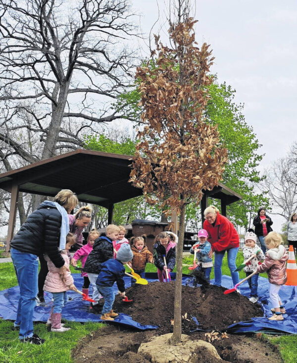 Fitzwater, City of Greenville, plant tree for Arbor Day
